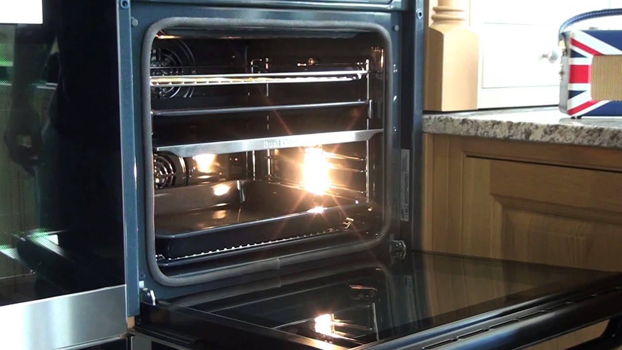 What’s Included in a Professional Oven Clean?