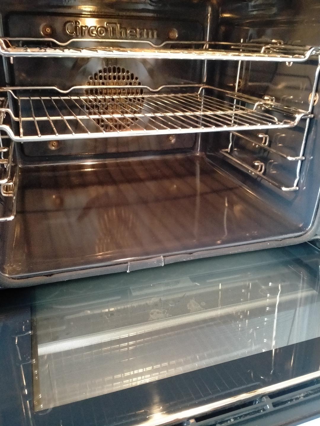 10 Common Oven Cleaning Mistakes That Could Damage Your Appliance